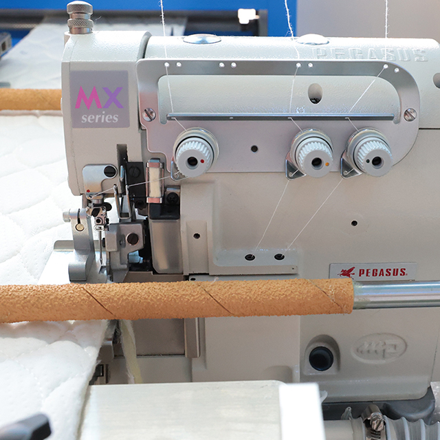 Máquina de coser para bordes de colchones SB-2B
