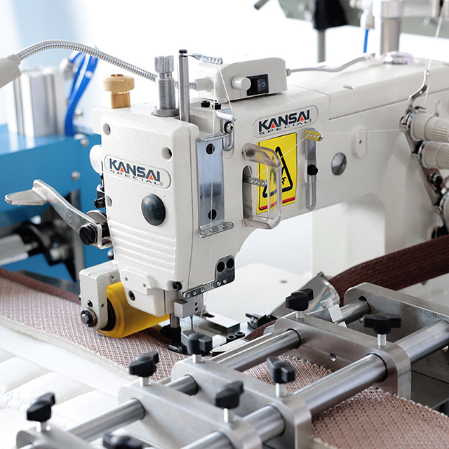 Máquina de coser con borde de cinta sintética para colchones TE-1A