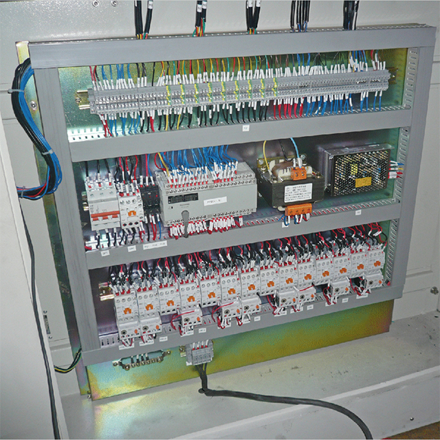 Máquina cortadora de paneles computarizada HY-QG-3